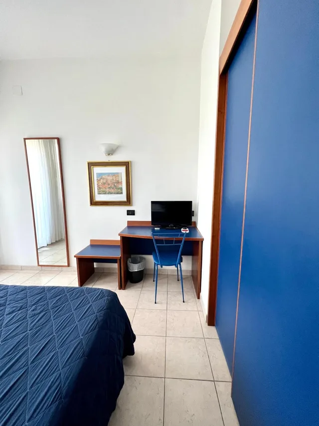 غرفة بسرير مزدوج بإطلالة على البحر، Hotel Montecarlo 7/10