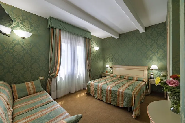 غرفة سوبيريور بسريرين منفصلين مع أريكة، Hotel Villa Delle Palme 7/10