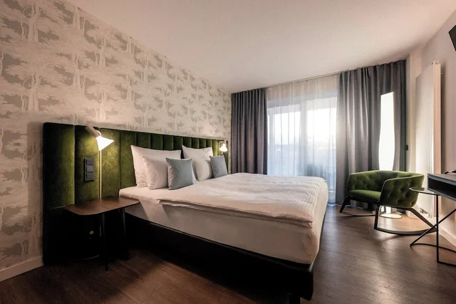 Deluxe, Single, King Bed, Wittelsbach 1/5