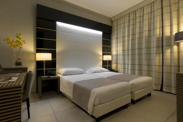 غرفة كلاسيكية بسرير مزدوج أو سريرين منفصلين، PALAZZO SALGAR 2/6