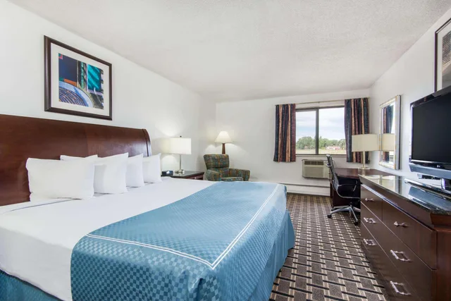 غرفة بسرير مزدوج، Travelodge By Wyndham Laramie 1/1