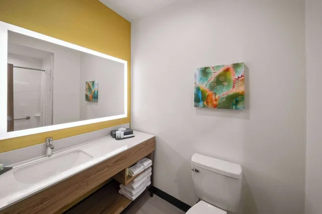 جناح بسرير كينج لذوي الإعاقة، La Quinta Inn & Suites by Wyndham El Paso East Loop-375 5/6