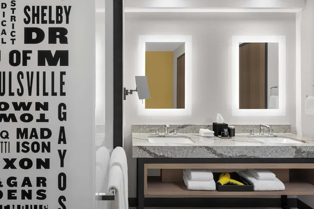 Big River, Suite, King Bed، Hyatt Centric Beale Street Memphis 2/2