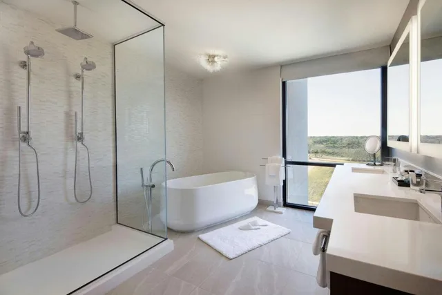 1 Bedroom, Presidential, Suite, King Bed, Top Floor, Corner, Delta Hotels by Marriott Dallas Southlake 2/2