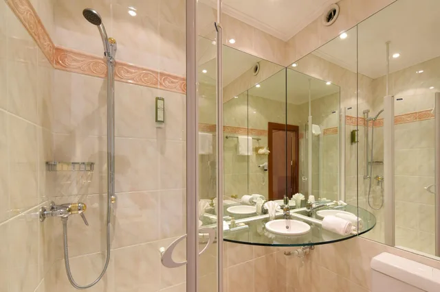 غرفة قياسية مفردة بإطلالة على المدينة، GOLF HOTEL RENE CAPT 3/9