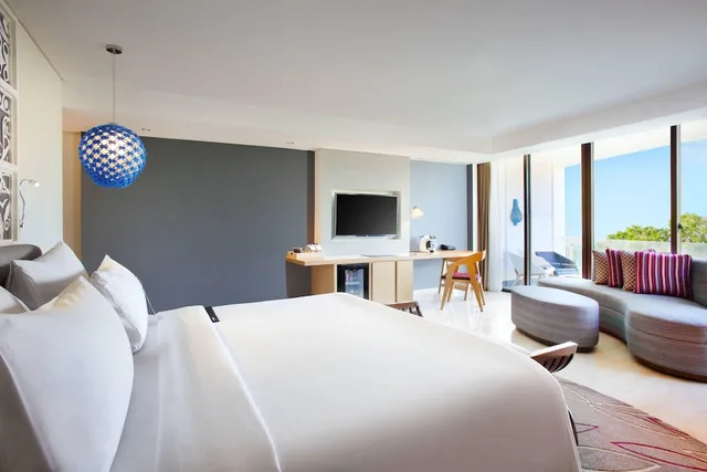 Sky, Aqua, Penthouse, Suite, King Bed, Lagoon View, Private Pool, Le Meridien Bali Jimbaran Hotel 1/5