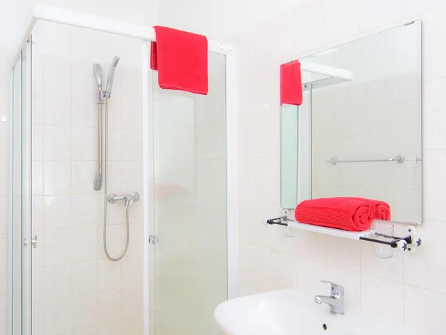 غرفة بسرير مزدوج أو سريرين منفصلين بحمام مشترك، Stary Pivovar Hotel 9/9