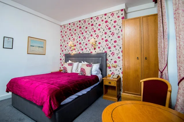 غرفة قياسية بسرير مزدوج، The Ivy Bush Royal Hotel 3/6