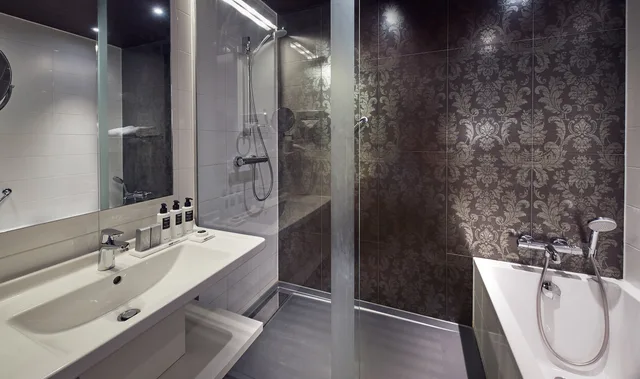 Fashion Garden View Room، WestCord Fashion Hotel Amsterdam 3/3