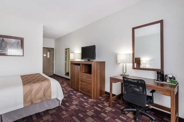 غرفة قياسية بسرير كوين، Econo Lodge Luverne I-90 3/4