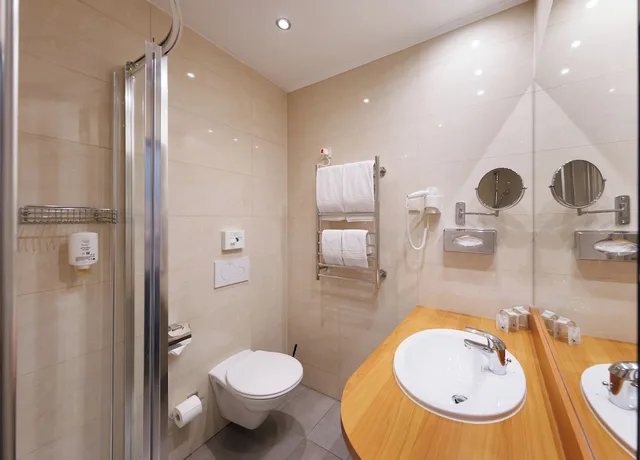 غرفة مفردة، Hotel Continental 4/6