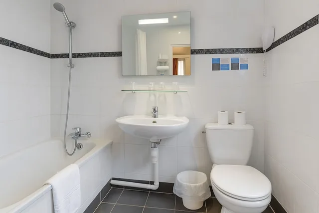 غرفة بسريرين منفصلين، Hotel Arc Paris Porte D Orleans Formerly Kyriad Paris Sud Porte D Orl Ans 10/10