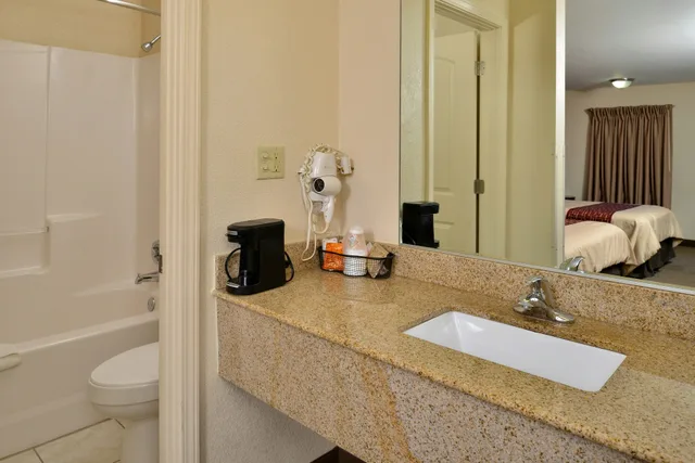 غرفة ديلوكس بسريرين كوين، Red Roof Inn Dalton 6/7