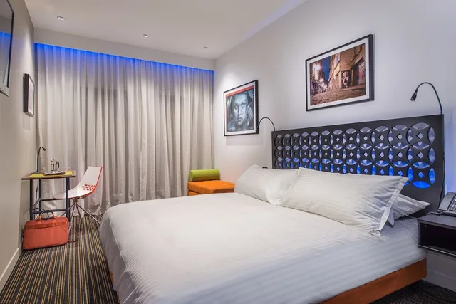 Hotel King Room, The Constance 1/2