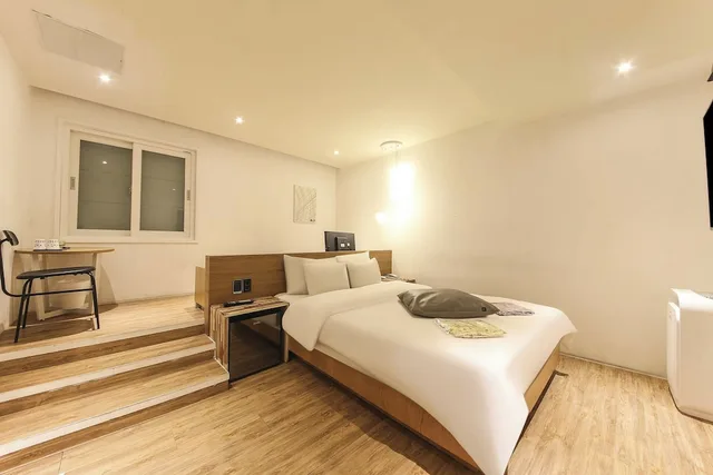 Standard, Queen Bed, YAJA Busan Sasang Terminal 1/3