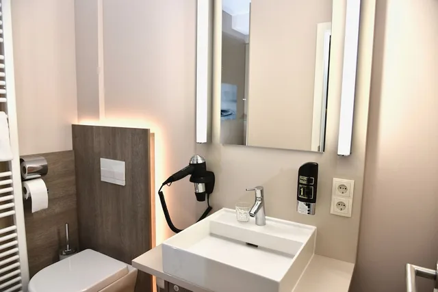 غرفة سوبيريور بسرير مزدوج، Hotel Bonn City 4/4