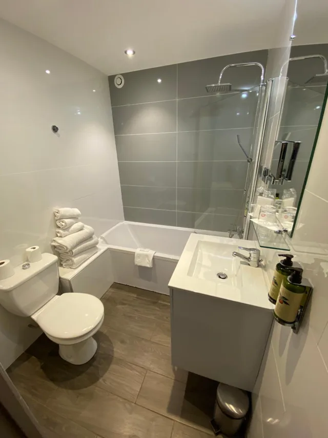 جناح جونيور بسرير كوين بشرفة، Best Western Plus La Rade 4/4