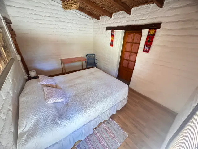 Room, 1 Double or 1 Single and 2 Queen Beds, Private Bathroom، Ruka Zen Lodge 2/7