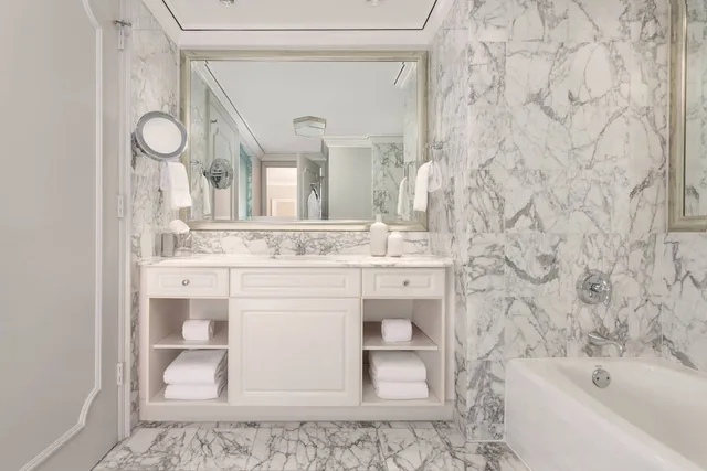 1 Bedroom, Executive, King Bed, Bay View, Balcony، The Ritz Carlton Coconut Grove Miami 5/6