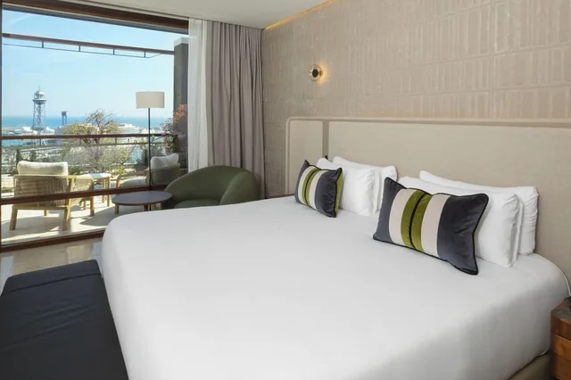 Deluxe Sea View 2+0، Hotel Miramar Barcelona 1/2