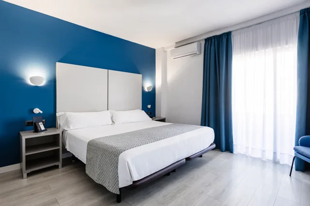 غرفة بريميوم بسرير مزدوج أو سريرين منفصلين، Catalonia Punta Del Rey Hotel 1/4