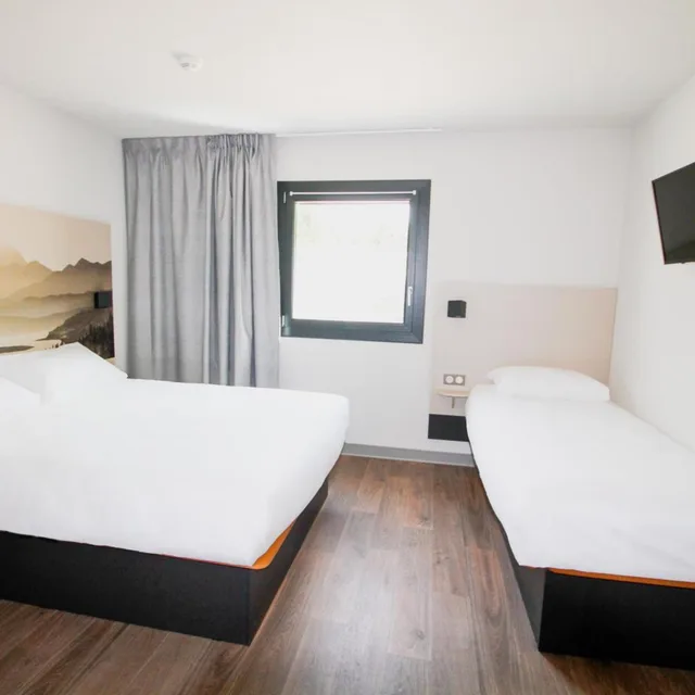 Room, Triple, B&B HOTEL Aix-les-Bains 8/10