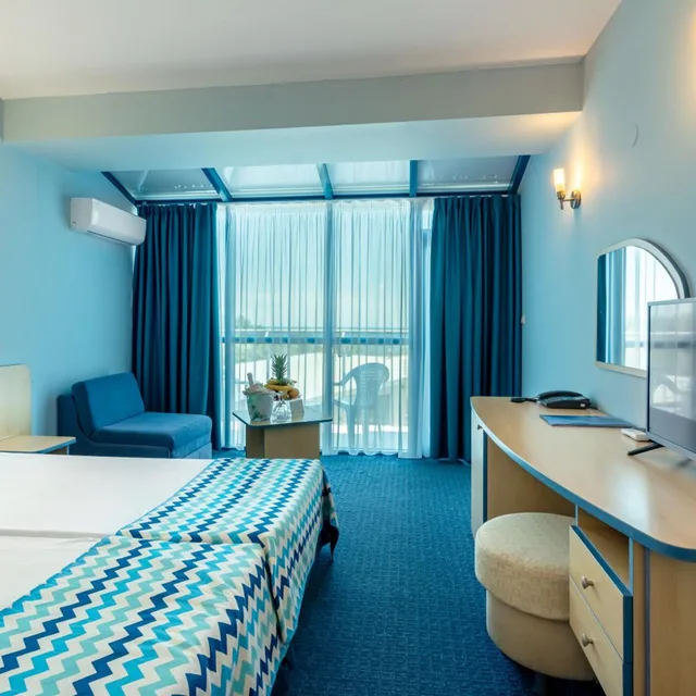 غرفة قياسية بسرير مزدوج أو سريرين منفصلين مع سرير إضافي، BSA Holiday park Hotel 9/10