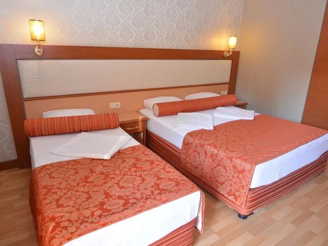 Room, Single, Double Bed, Lateral Side Sea View، Kleopatra Dreams Beach 1/3