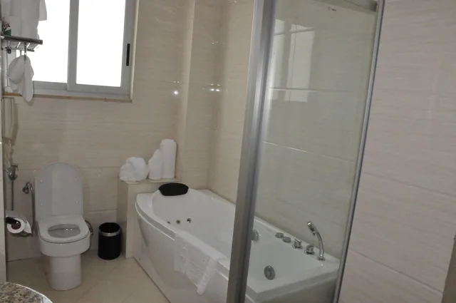 جناح، Addissinia Hotel 3/3