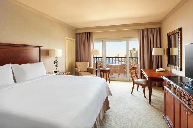 غرفة ديلوكس بشرفة، Cairo Marriott Hotel and Omar Khayyam Casino 3/10