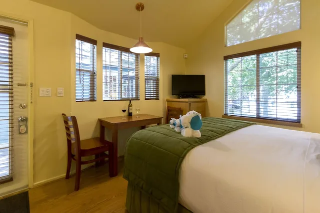 استوديو بسرير كوين، River Pointe Napa Valley Resort 7/10