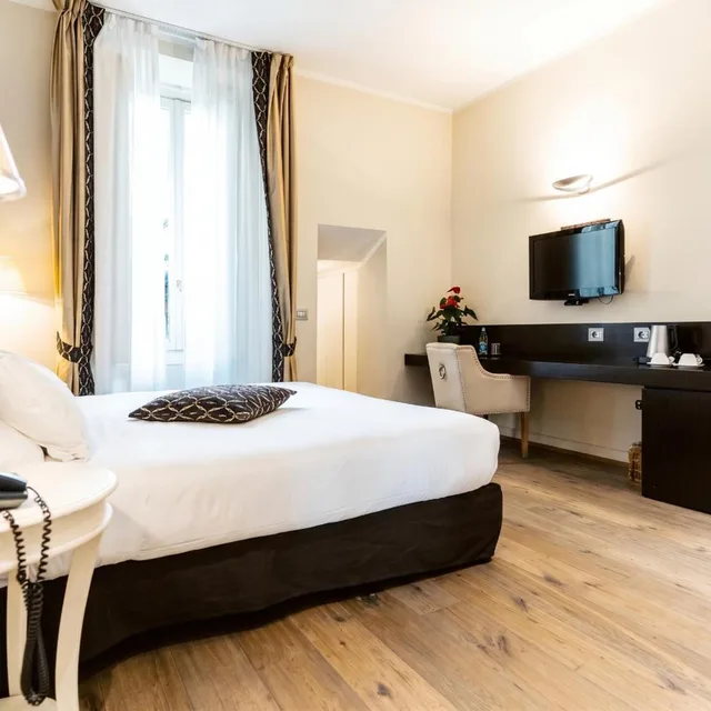 Deluxe, Town House 33 4/8