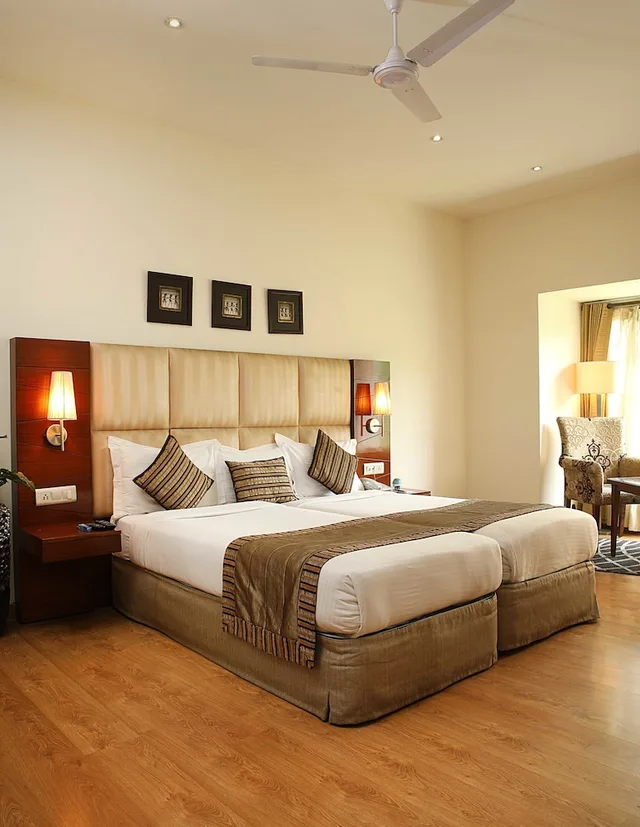 Executive, Suite, Queen Bed, Ahuja Residency Sunder Nagar 1/3
