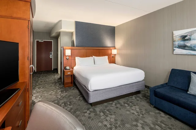 جناح بسرير كينج مع أريكة، Courtyard Philadelphia Valley Forge Collegeville 1/3