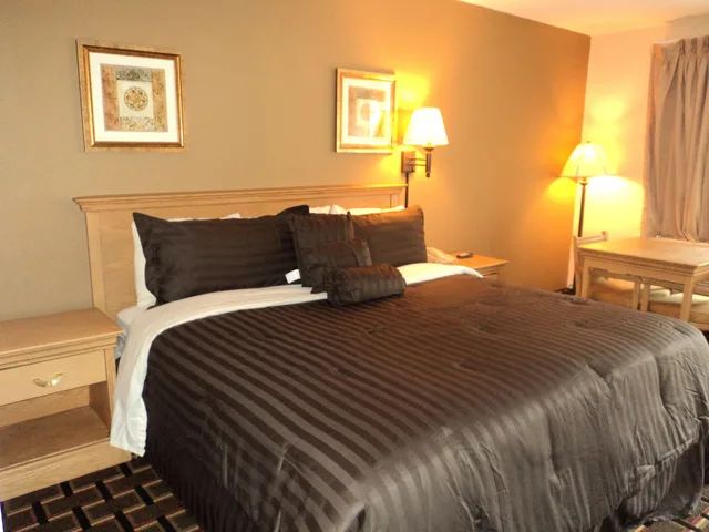 غرفة بسريرين مزدوجين، Americas Best Value Inn Nashville Downtown 3/5