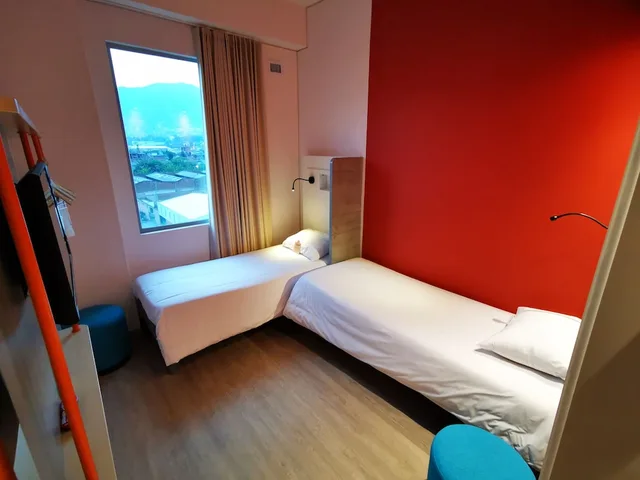 غرفة قياسية بسريرين منفصلين، Ibis Budget Medellin Itagui Metro 1/6