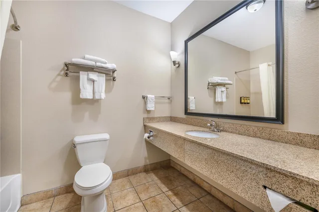 غرفة بسريرين كوين، Best Western Plus Eastgate Inn & Suites 5/6