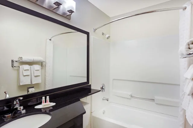 غرفة قياسية بسريرين كوين، Rodeway Inn & Suites Chandler - Phoenix South I-10 2/3