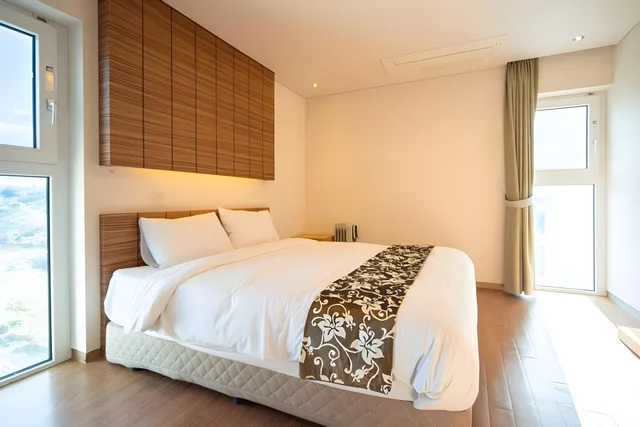 Spa, Suite, Corner، Y Resort Jeju 1/1