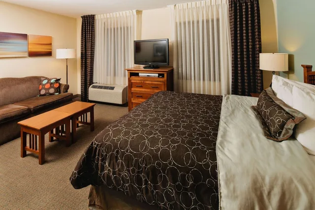 جناح استوديو بسرير كوين مع أريكة، Staybridge Suites Dallas - Las Colinas 1/3