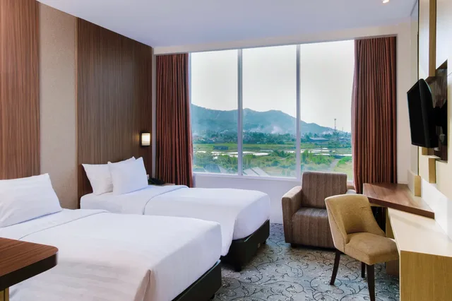 premier, Aston Gorontalo Hotel & Convention Center 2/6