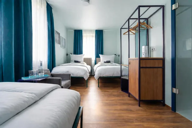 غرفة قياسية ثلاثية، Das Schreder Hotel 9/10