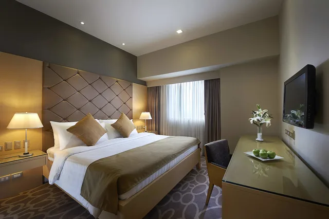 استوديو بريميير بسرير كينج، Berjaya Makati Hotel 1/4