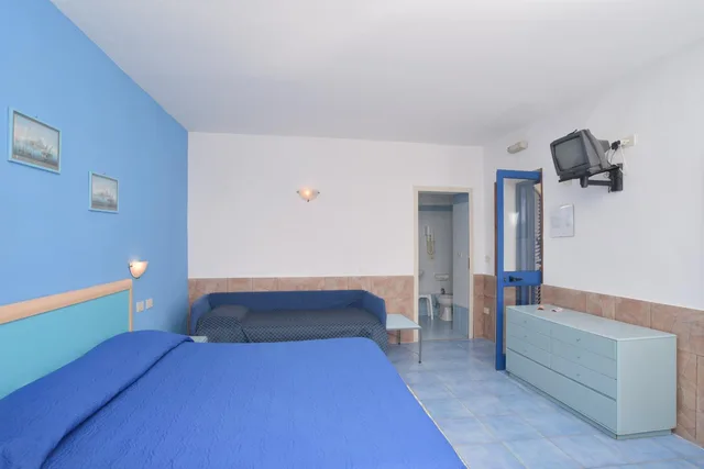 Room, Triple, Balcony, HOTEL CELESTE 2/6