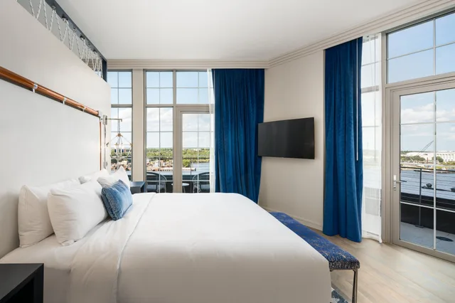 جناح استوديو تنفيذي بسرير كينج مع أريكة، Jw Marriott Savannah Plant Riverside District 2/10