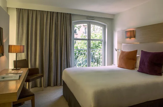 غرفة كلاسيكية بإطلالة على المدينة، Grand Hotel Roi Rene Aix - MGallery Collection 1/8