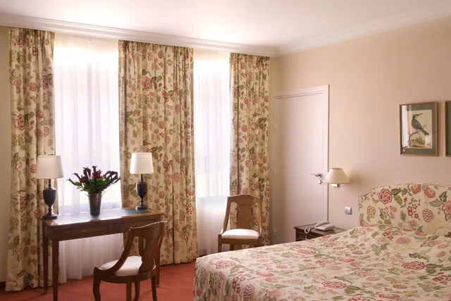 جناح بسرير مزدوج، Relais de Margaux 8/10