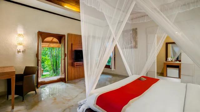 بنغل بسرير كينج، Tonys Villas and Resort Seminyak Bali 1/3