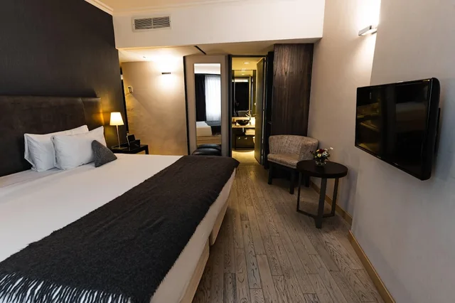 Concept, King Bed، Esplendor By Wyndham Buenos Aires Plaza Francia 3/7