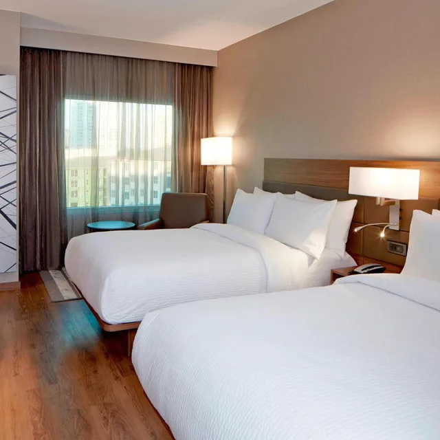 غرفة بسريرين مزدوجين لذوي الإعاقة، AC Hotel Atlanta Buckhead at Phipps Plaza 2/4